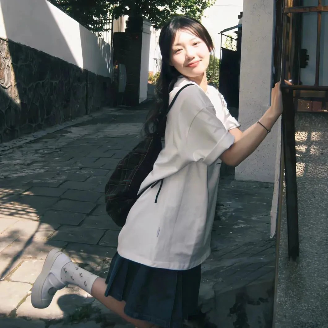 亚历克斯与艾玛